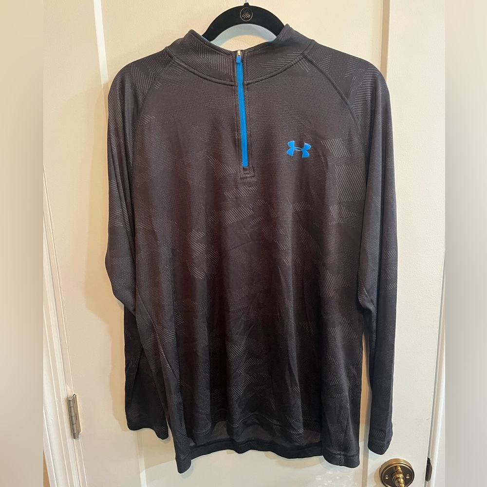 Under Armour Black and Blue Patterned Pullover